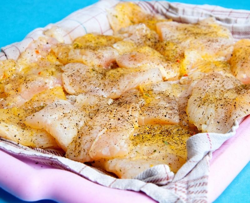 fry fish pan seasoning salt and peppper
